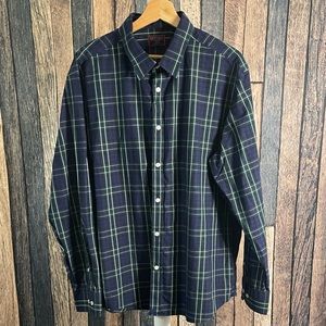 Men’s UNTUCKit Shirt - Size XXL